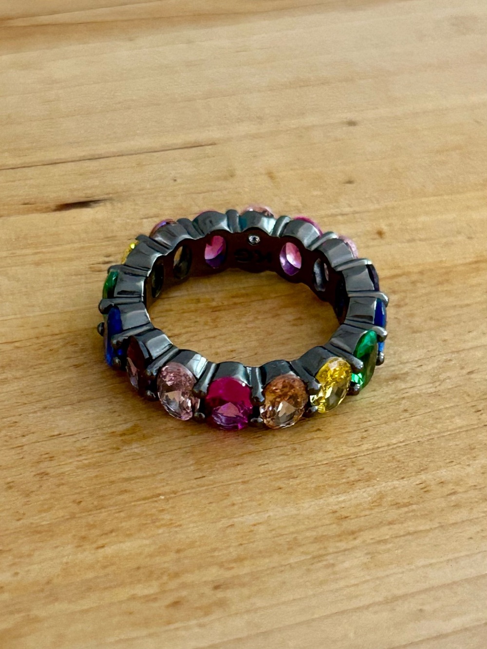 Kurt Geiger London Oval Rainbow Mix Band Ring sz 7